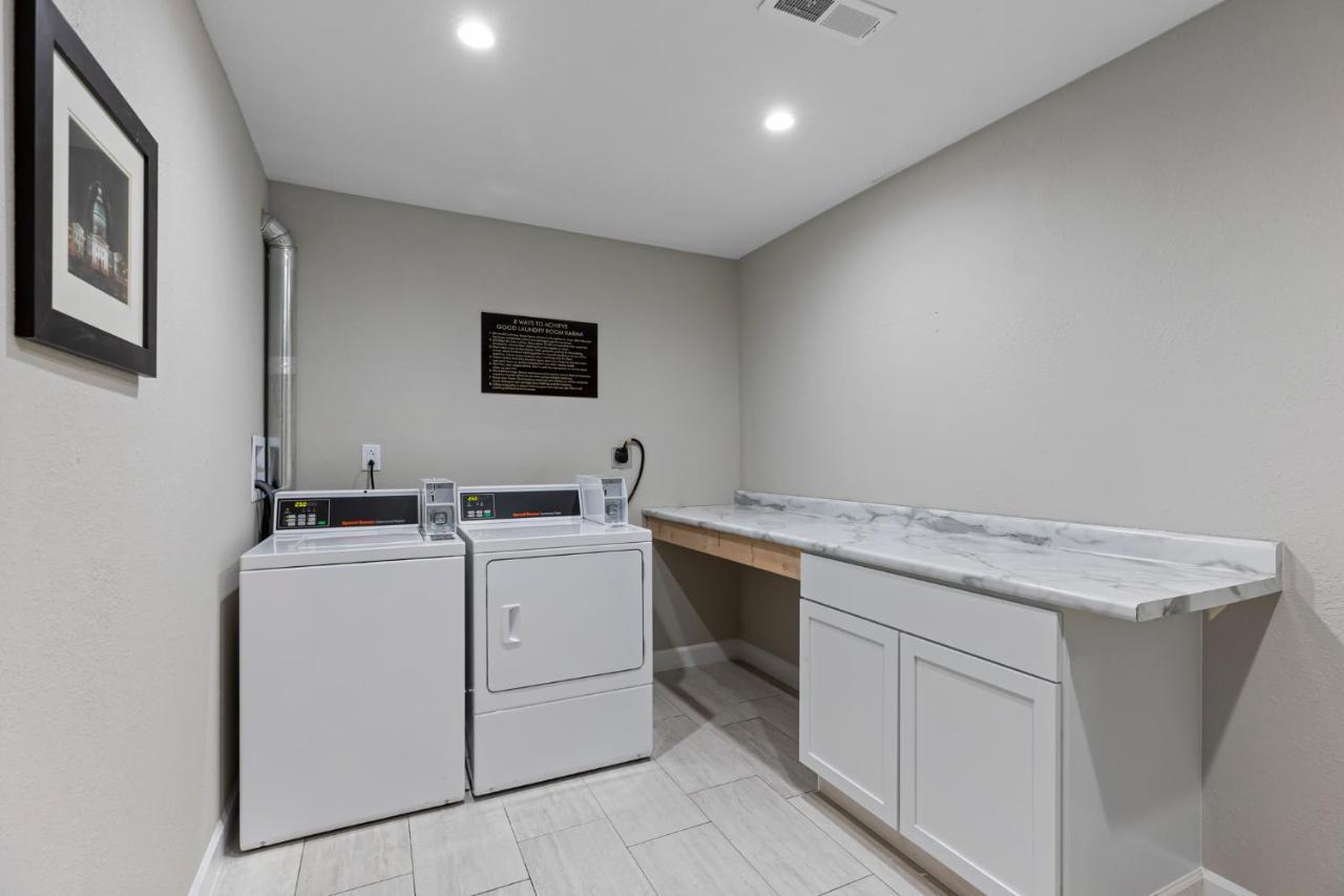 Comfort Inn&Suites St. Louis-Hazelwood Buitenkant foto