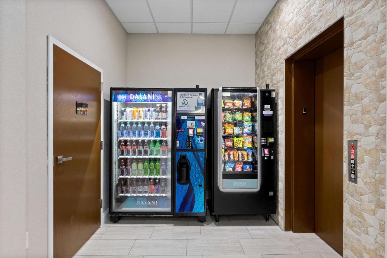 Comfort Inn&Suites St. Louis-Hazelwood Buitenkant foto