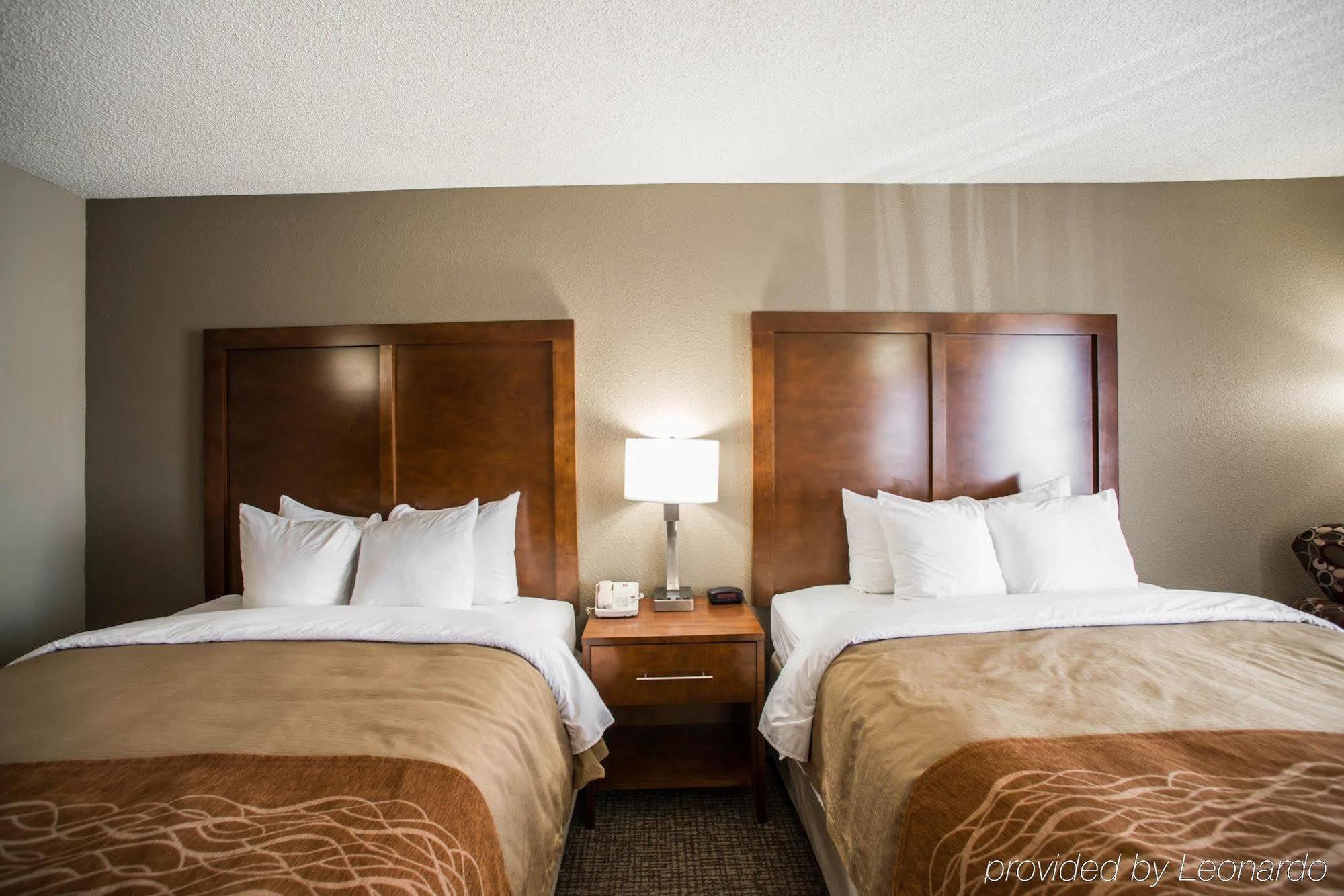 Comfort Inn&Suites St. Louis-Hazelwood Buitenkant foto